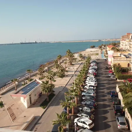 Terrazza Delle Sirene - Fronte Mare Apartment *